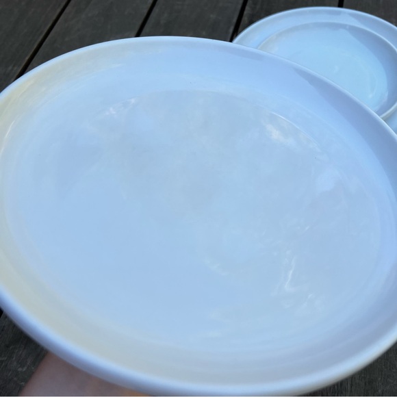 Crate & Barrel Toben White Plate Set of Four 8" and 10.5" Ceramic Plates - Picture 7 of 8